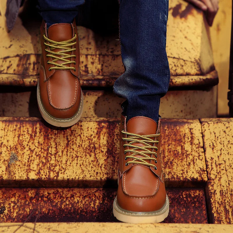 NOEL | Retro-Inspired Leather Boots