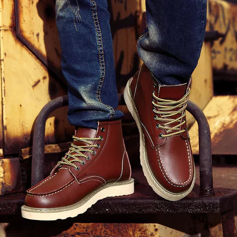 NOEL | Retro-Inspired Leather Boots