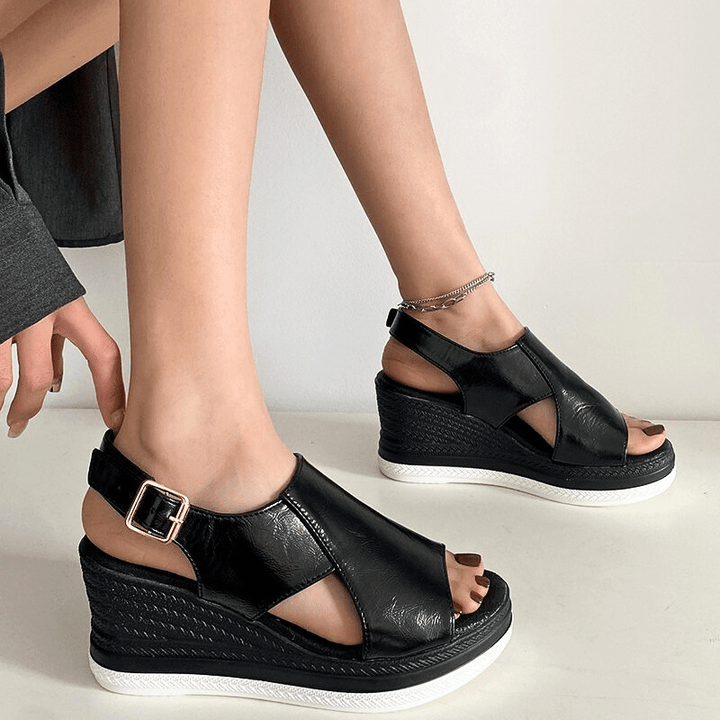 SOLEA | Elegant Orthopedic Sandals for All-Day Comfort
