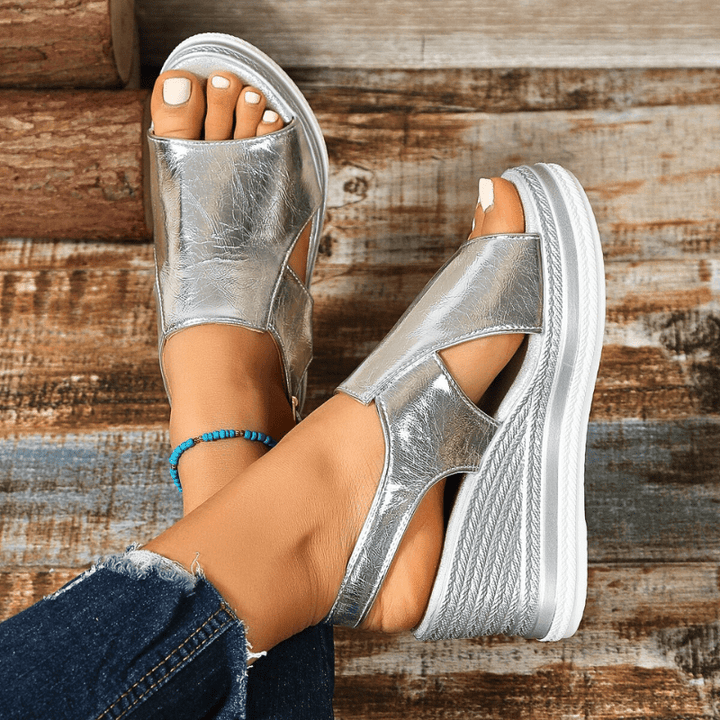SOLEA | Elegant Orthopedic Sandals for All-Day Comfort