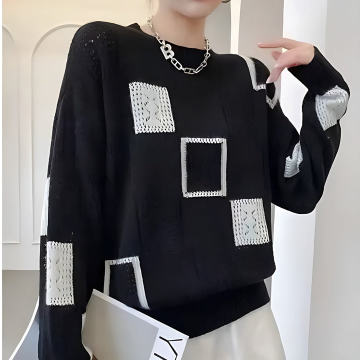 NAYLA | Classic Pullover with Feminine Fit